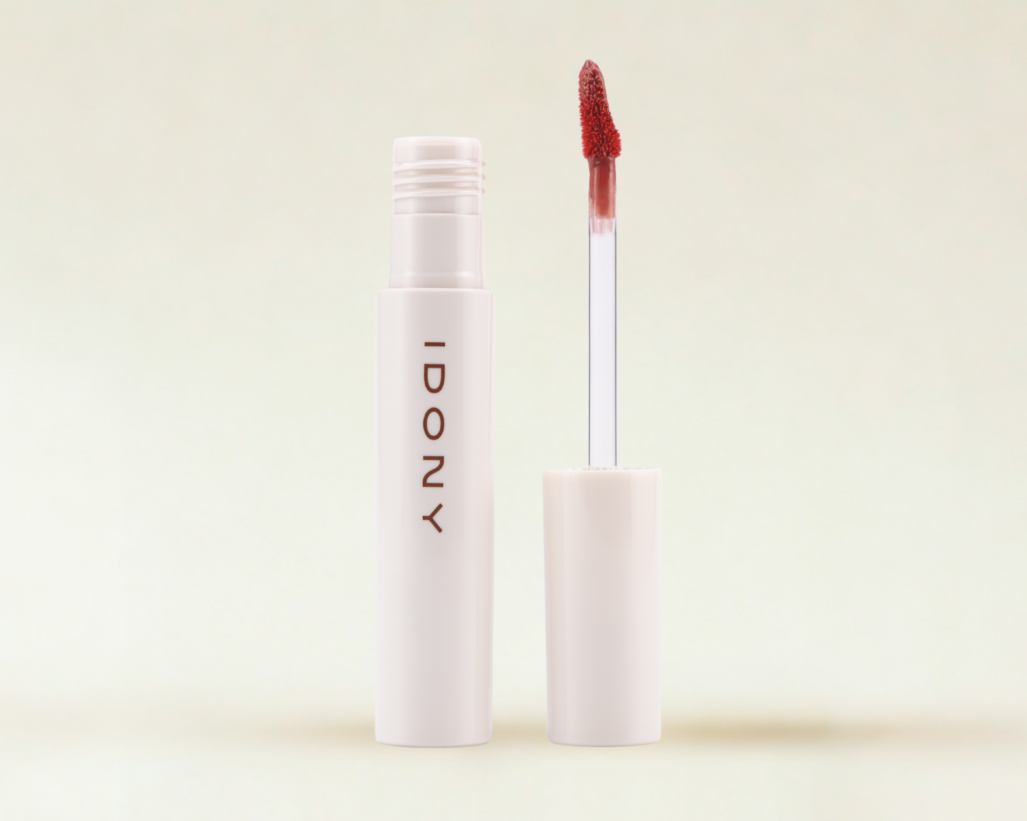 Lip_Bloom_Oil_Tint_Clover_Club.png